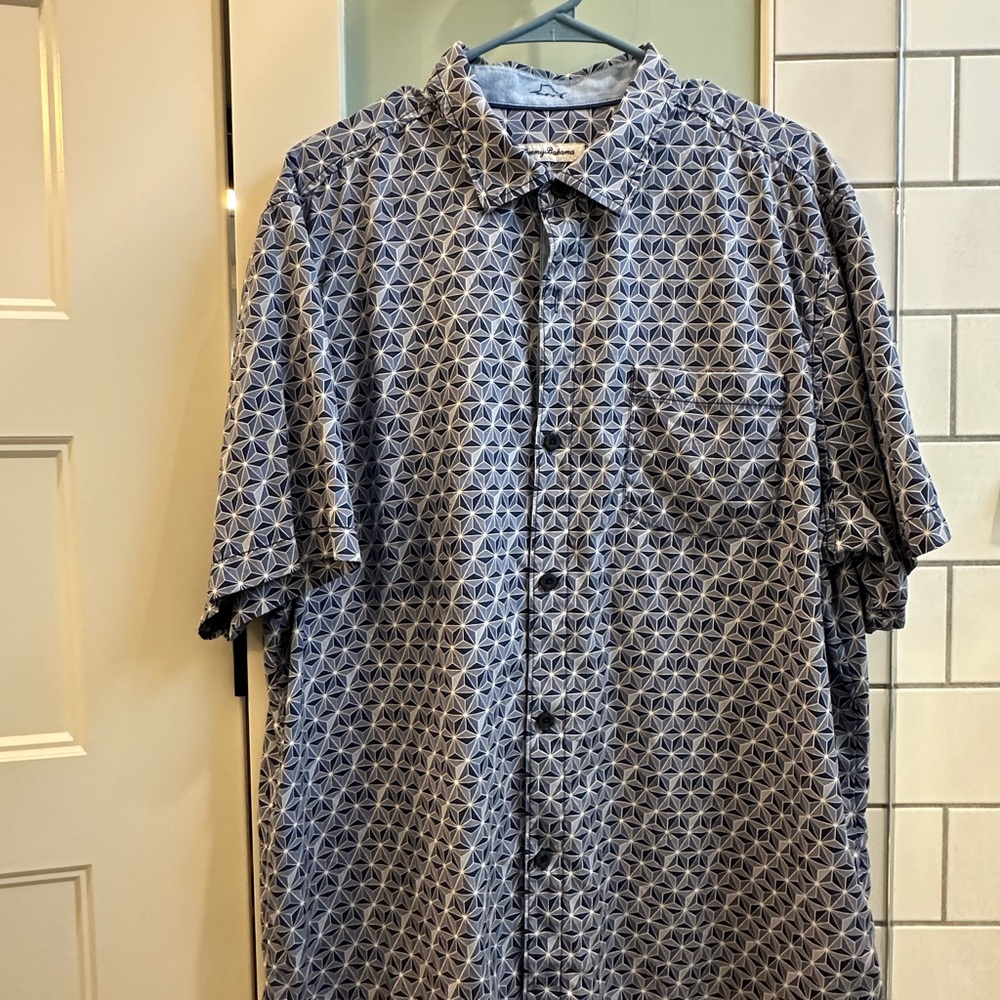 Tommy Bahama short sleeve shirt